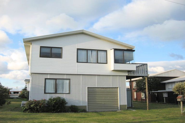Photo of property in 110a Hinemoa Street, Whangamata, 3620