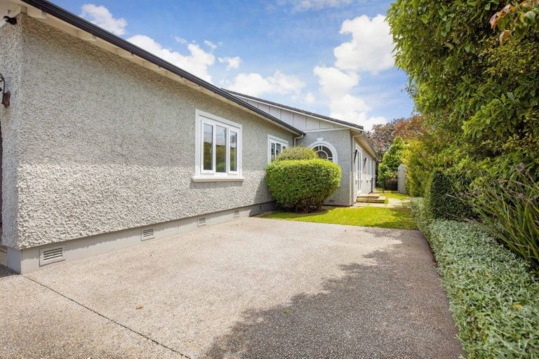 Photo of property in 6 Carlton Avenue, Palmerston North, 4414