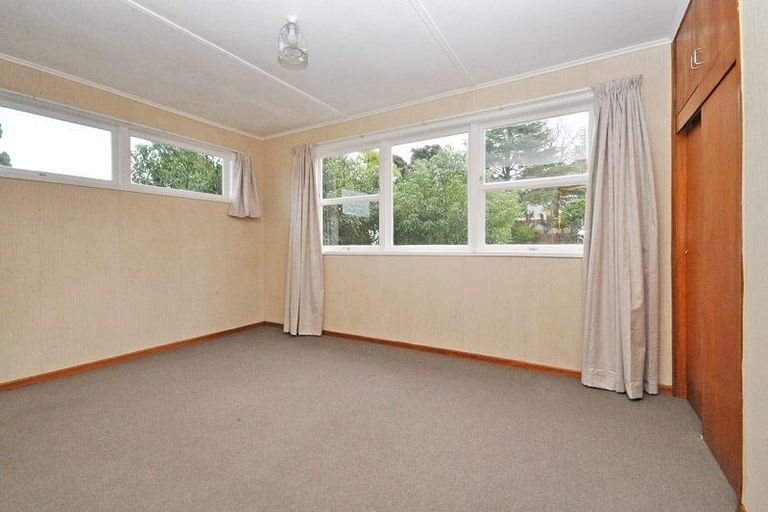 Photo of property in 19 Matama Road, Glen Eden, Auckland, 0602