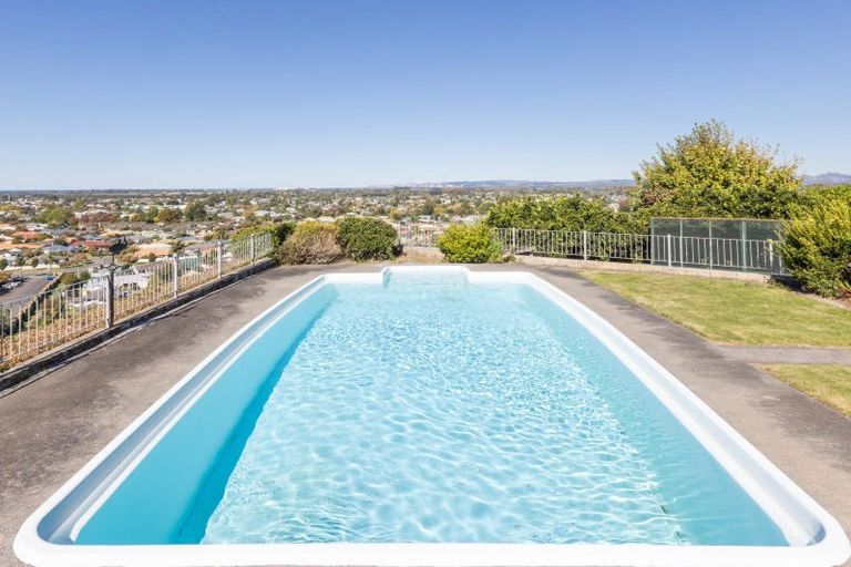 Photo of property in 35 Cumberland Rise, Taradale, Napier, 4112