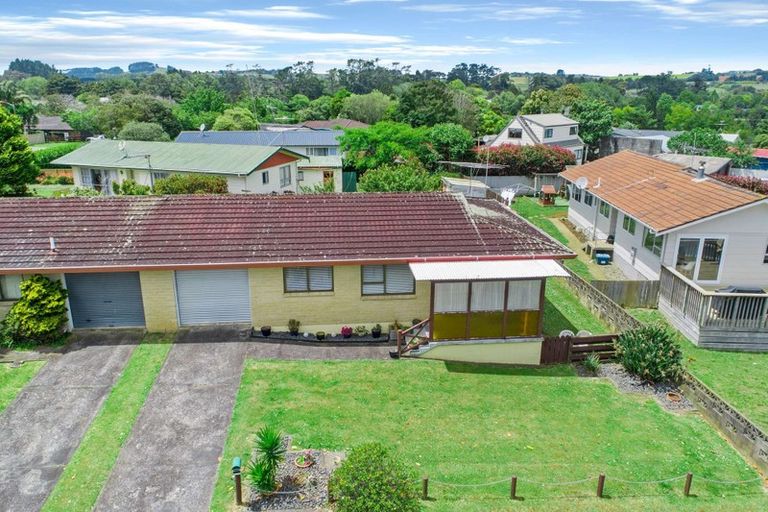 Photo of property in 10a Kowhai Street, Tuakau, 2121