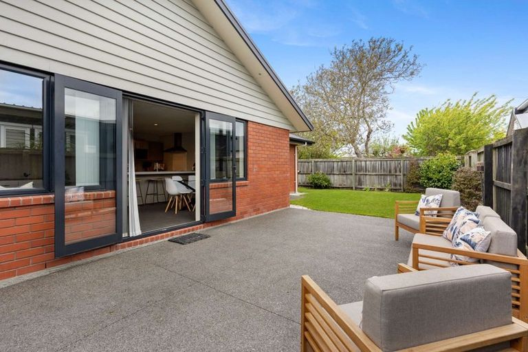 Photo of property in 16a Surrey Street, Linwood, Christchurch, 8062