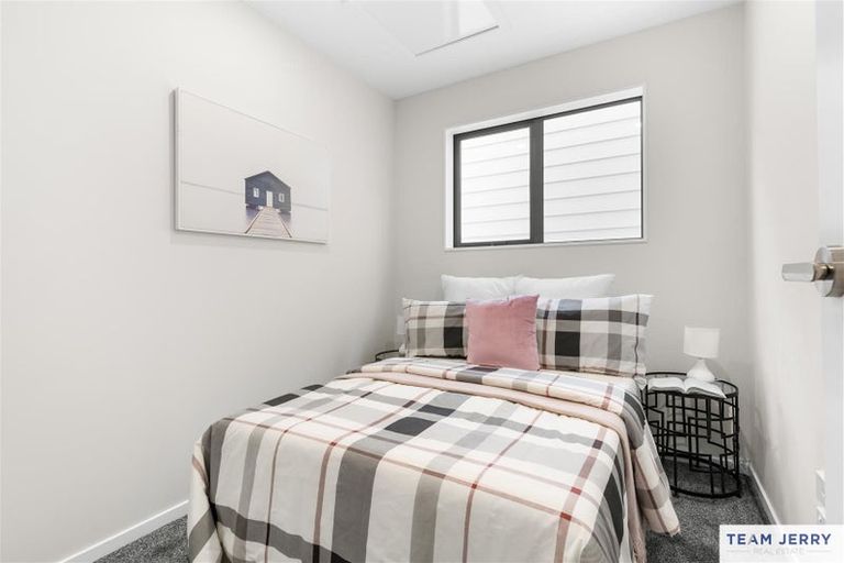 Photo of property in 105b Grove Road, Papakura, 2110