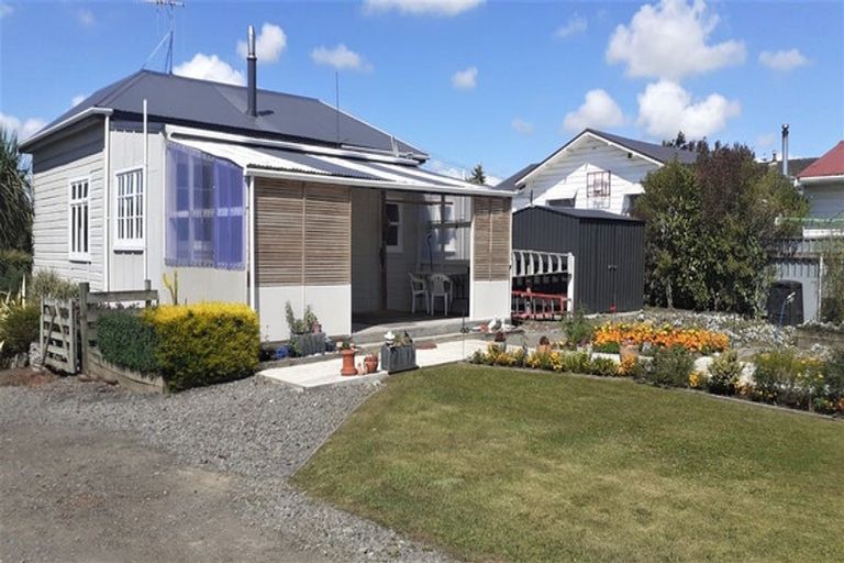 Photo of property in 8 Toia Street, Marton, 4710