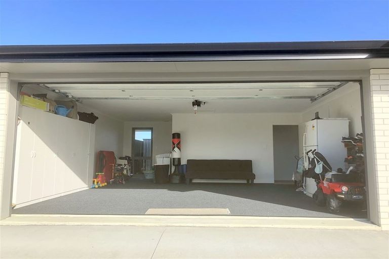 Photo of property in 36 Henry Russell Estate, Waipukurau, 4200