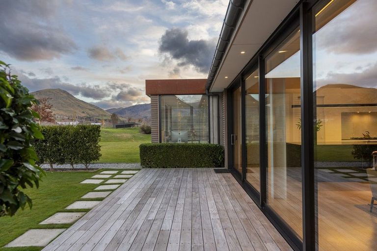 Photo of property in 243 Lower Shotover Road, Speargrass Flat, Queenstown, 9371