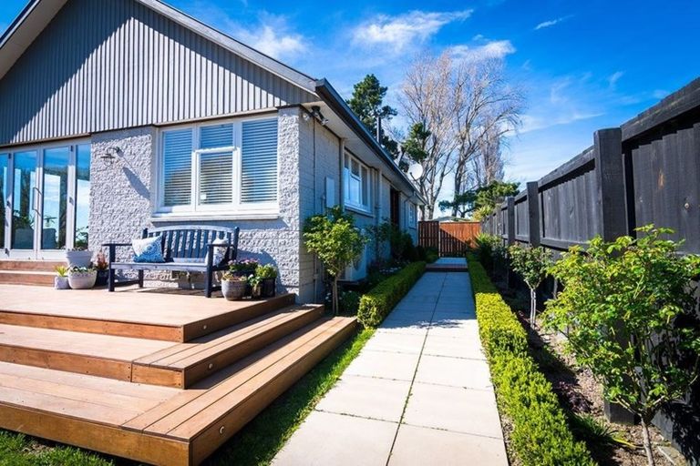 Photo of property in 1 Tompkins Lane, Burwood, Christchurch, 8061