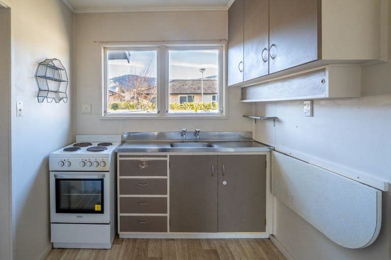 Photo of property in 2/23 Kipling Crescent, Stoke, Nelson, 7011