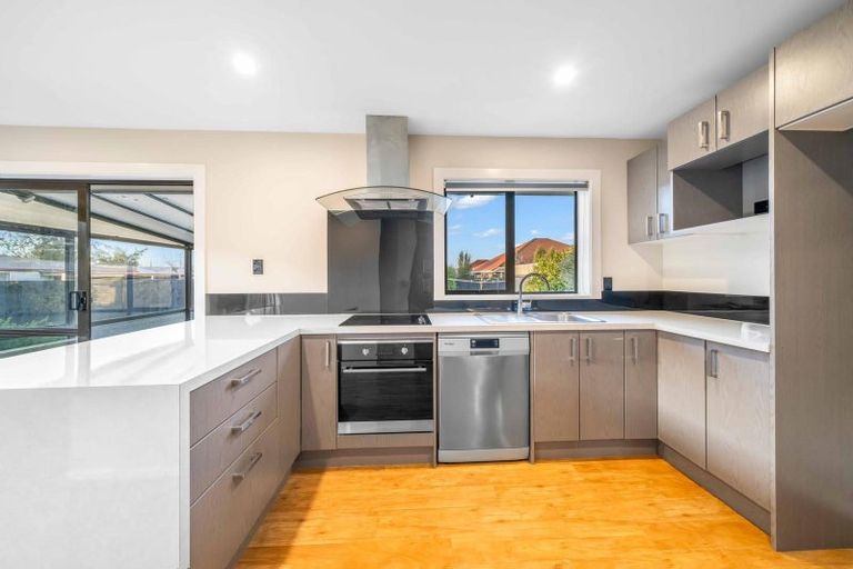 Photo of property in 60 Blankney Street, Hornby, Christchurch, 8042