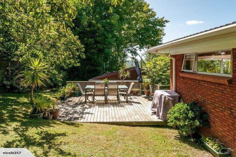 Photo of property in 129 Kia Ora Road, Beach Haven, Auckland, 0626