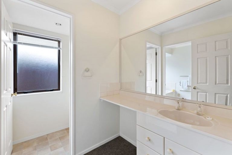 Photo of property in 6 Monet Vale, Rolleston, 7614