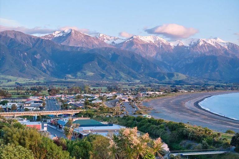 Photo of property in 12 Deal Street, Kaikoura, 7300