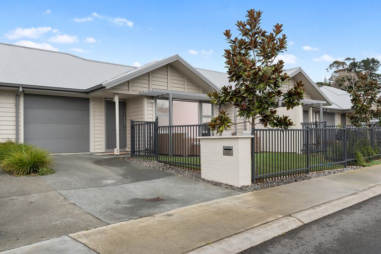 Photo of property in 27 Fairwater Road, Warkworth, 0910