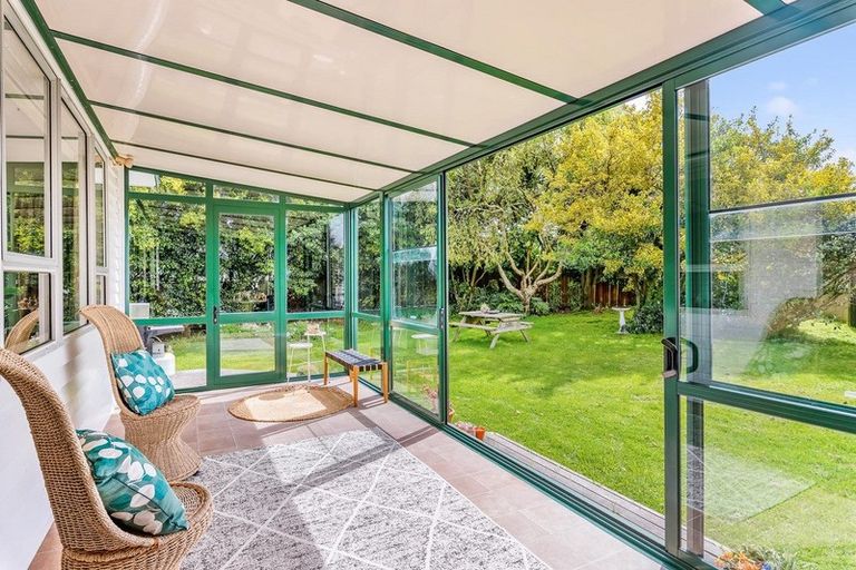 Photo of property in 37 Te Kupe Road, Paraparaumu Beach, Paraparaumu, 5032