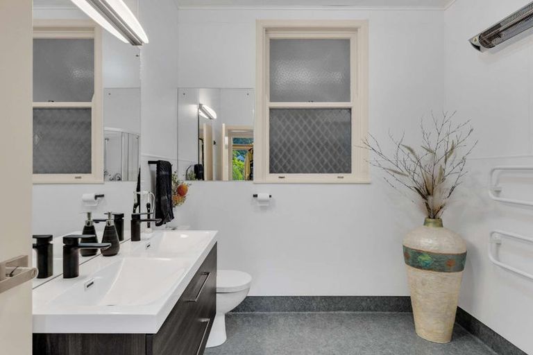 Photo of property in 27 Marian Drive, Inner Kaiti, Gisborne, 4010