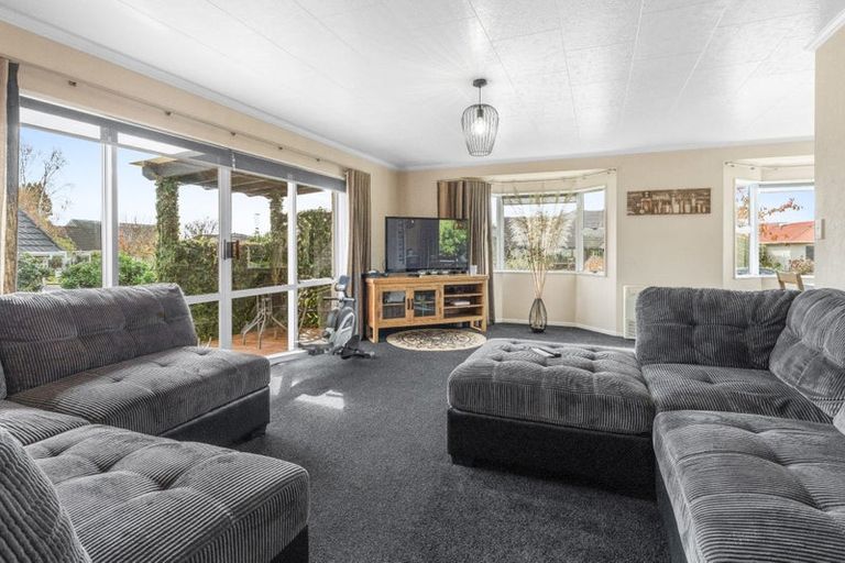 Photo of property in 10 Webb Avenue, Levin, 5510