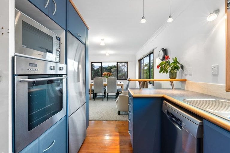 Photo of property in 19 D'urville Place, Gulf Harbour, Whangaparaoa, 0930