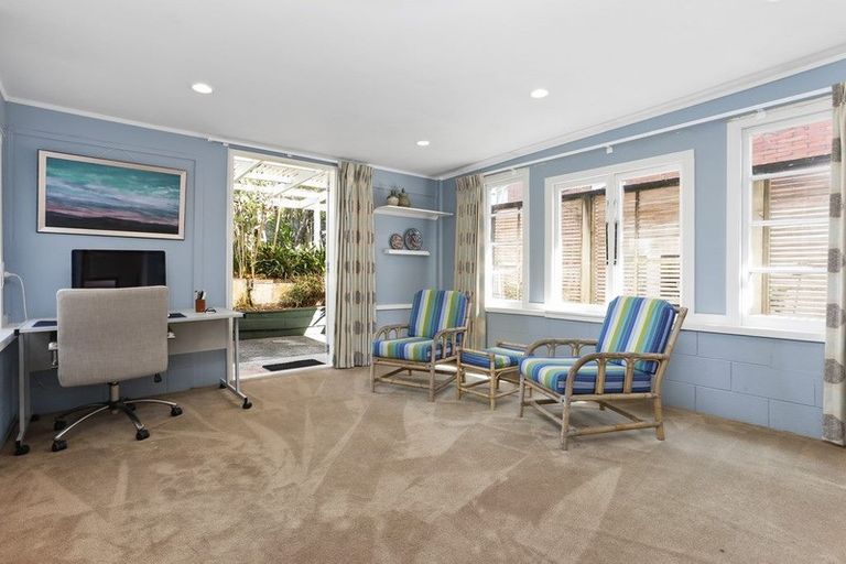 Photo of property in 39 Tahi Terrace, Glen Eden, Auckland, 0602