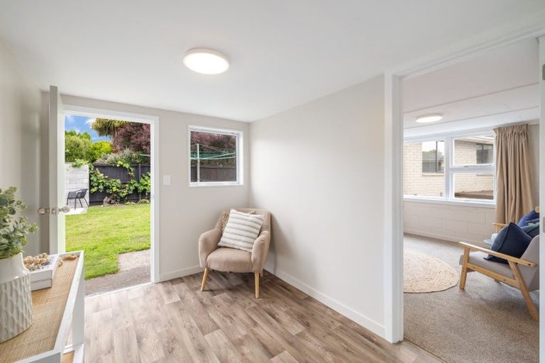 Photo of property in 33 Steele Street, Hornby, Christchurch, 8042