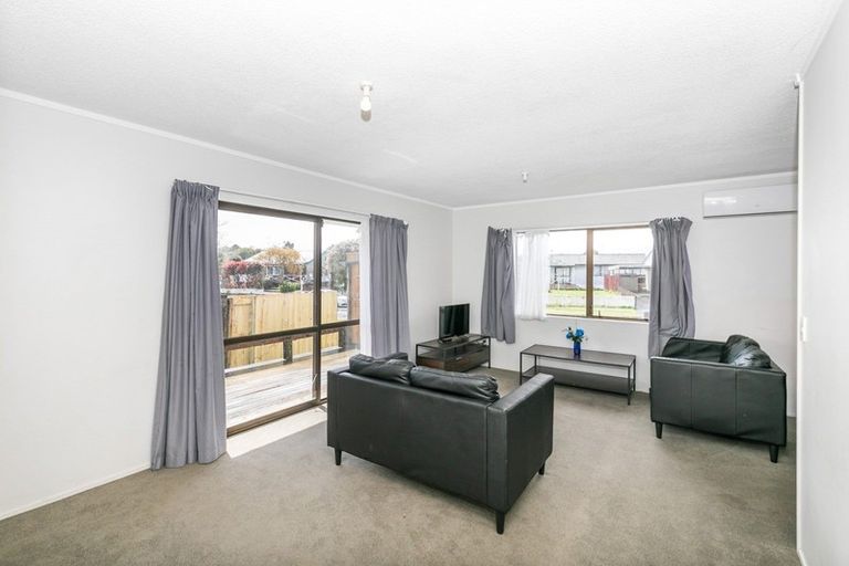Photo of property in 1 Pringle Place, Nawton, Hamilton, 3200