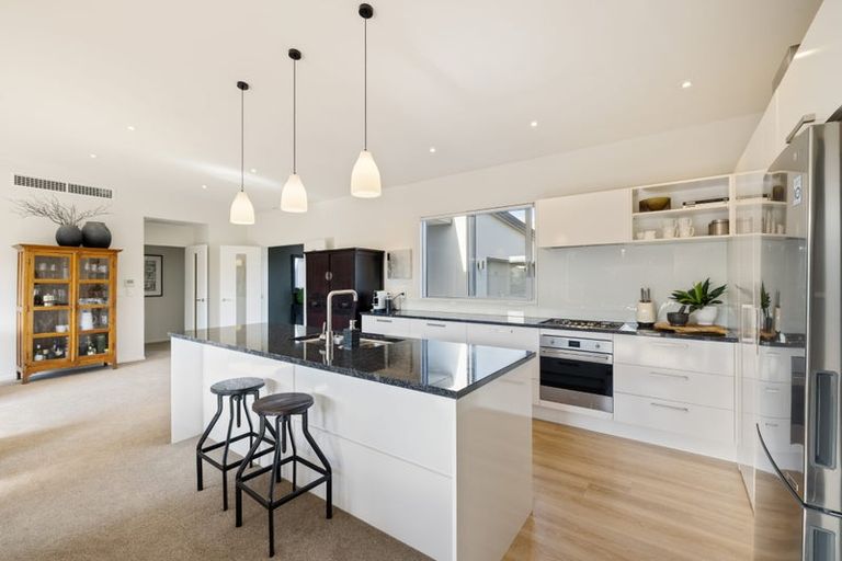 Photo of property in 1/6 Roscoe Street, Saint Martins, Christchurch, 8022