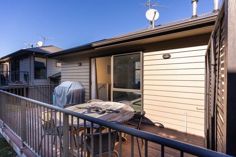 Photo of property in Arno Apartment, 10/8 Mckerrow Place, Sunshine Bay, Queenstown, 9300