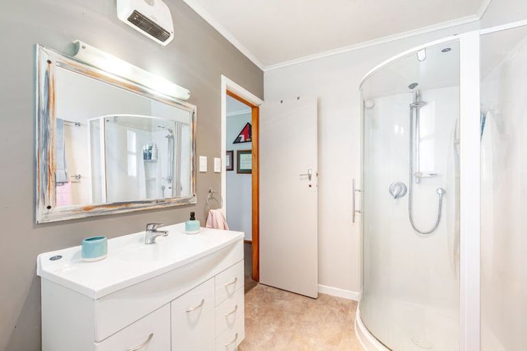 Photo of property in 118 Clouston Park Road, Clouston Park, Upper Hutt, 5018