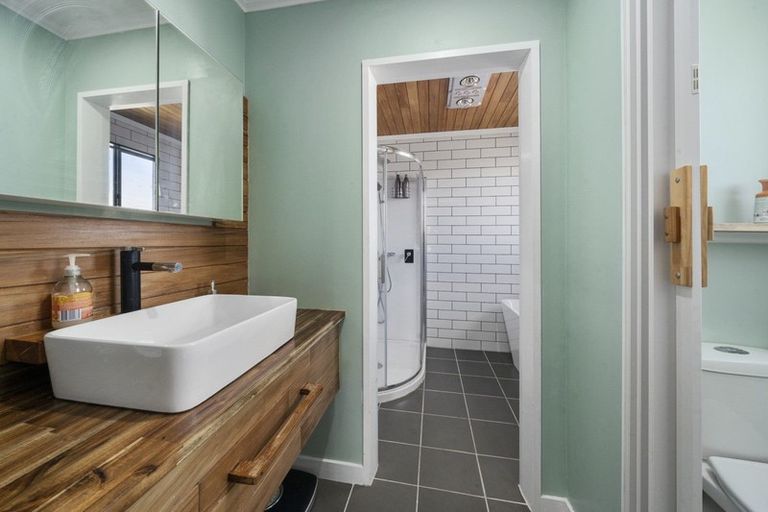 Photo of property in 43 Michael Road, Paraparaumu Beach, Paraparaumu, 5032