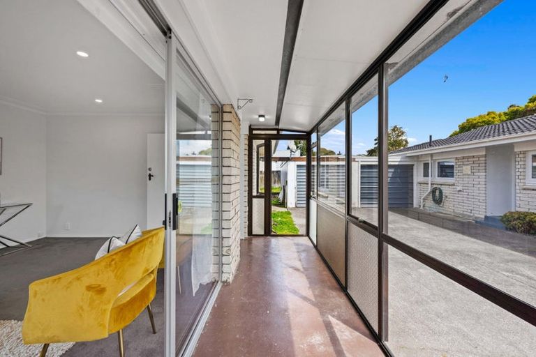 Photo of property in 38b Browns Road, Manurewa, Auckland, 2102