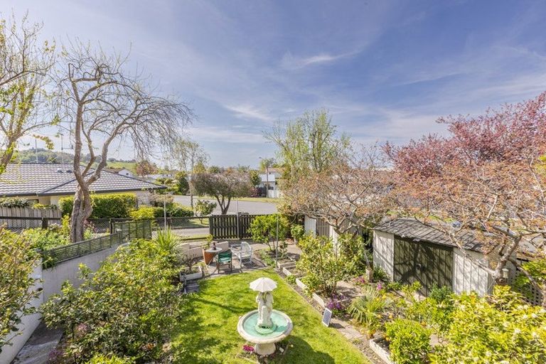 Photo of property in 59 Hetley Crescent, Taradale, Napier, 4112