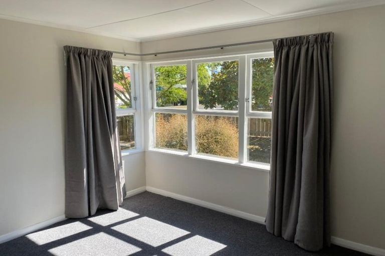 Photo of property in 18 Church Street, Waipawa, 4210
