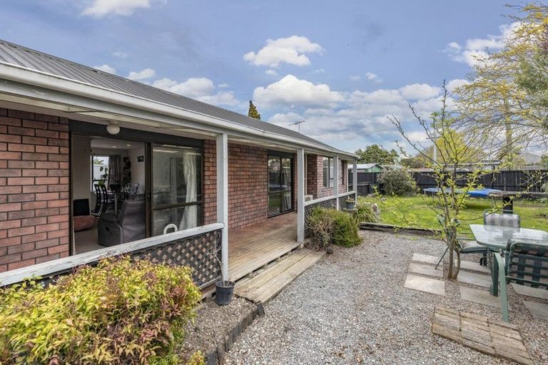 Photo of property in 68 Main North Road, Woodend, 7610