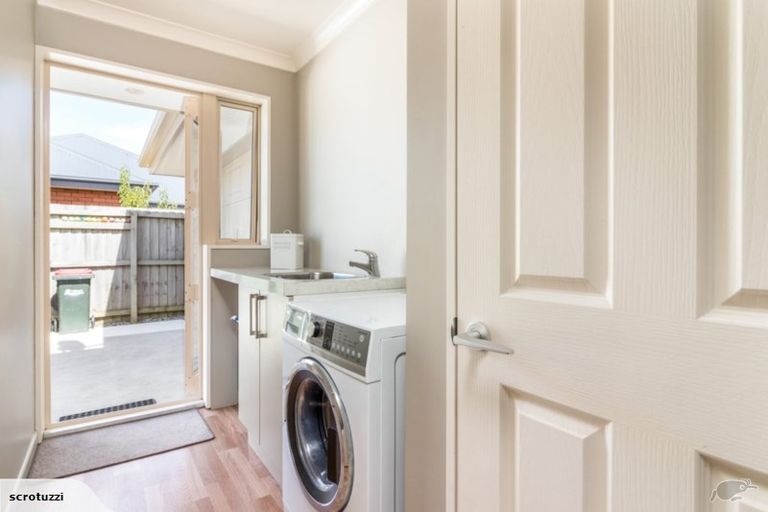 Photo of property in 16 Marlowe Place, Rolleston, 7614