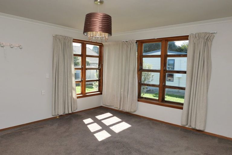Photo of property in 20 Ngapotiki Street, Paraparaumu Beach, Paraparaumu, 5032