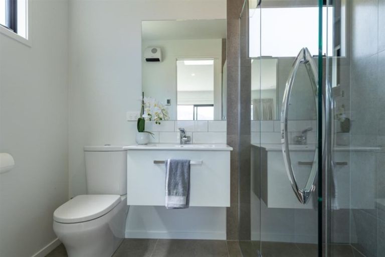 Photo of property in 9 Mcadam Drive, Jacks Point, Queenstown, 9371