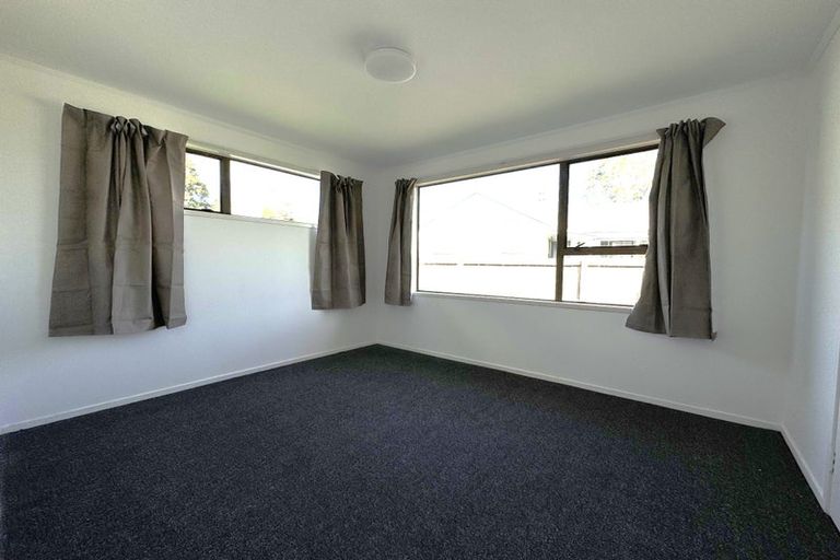 Photo of property in 20 Camphora Place, Ranui, Auckland, 0612