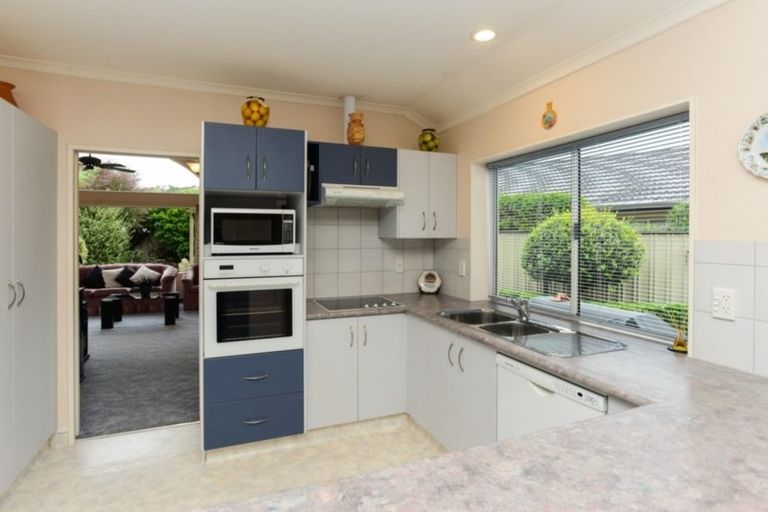 Photo of property in 9 Claridge Place, Taradale, Napier, 4112