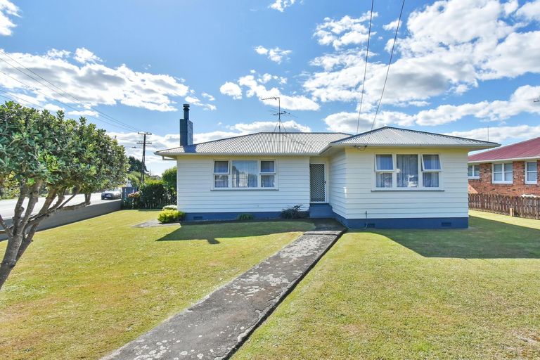 Photo of property in 2 Berwyn Avenue, Takanini, 2112