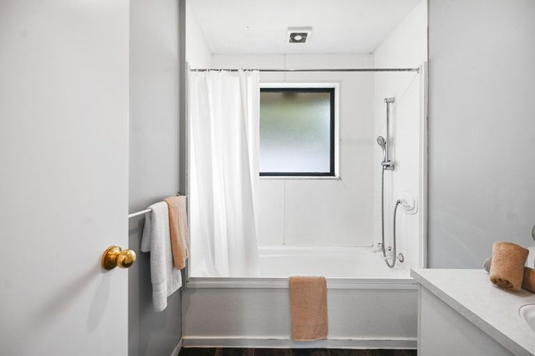 Photo of property in 10 Raleigh Avenue, Fairview Downs, Hamilton, 3214