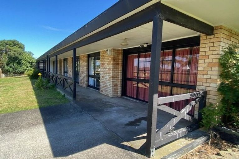 Photo of property in 1 Skilling Place, Farm Cove, Auckland, 2012