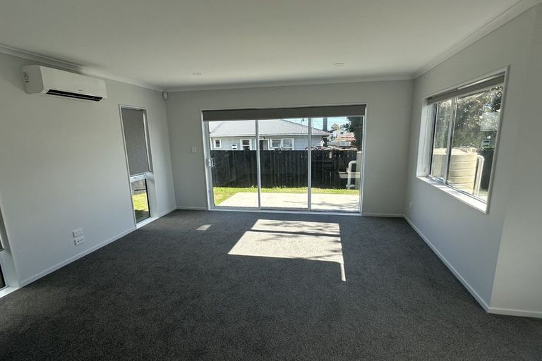 Photo of property in 35 Royston Street, Rosehill, Papakura, 2113