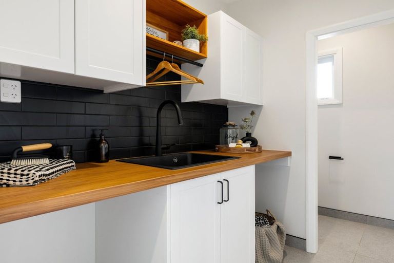 Photo of property in 8 Saint Winifreds Avenue, Hamilton East, Hamilton, 3216