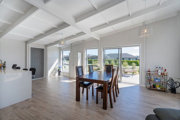 Photo of property in 8 Ngaroma Crescent, Whitianga, 3510