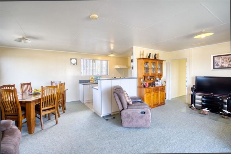 Photo of property in 2 Ngaparaoa Drive, Maketu, 3189