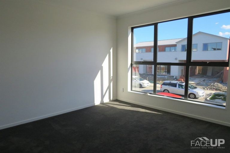 Photo of property in 16 Hea Road, Hobsonville, Auckland, 0616