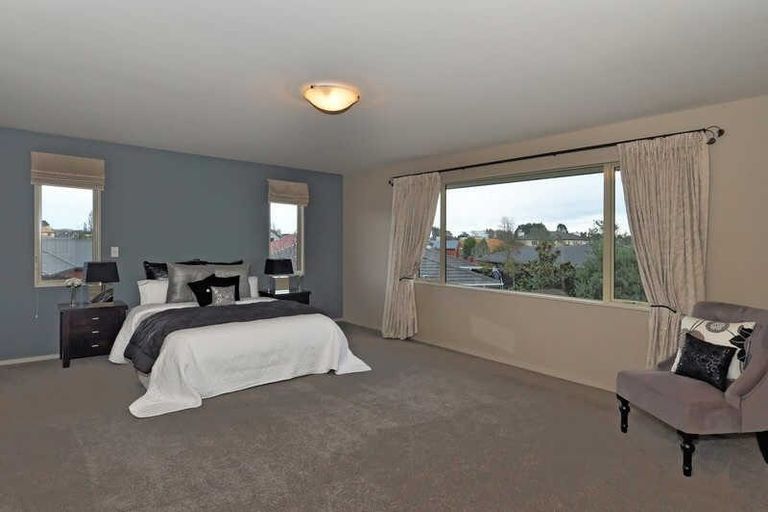 Photo of property in 17 Jasper Place, Northwood, Christchurch, 8051