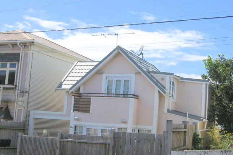 Photo of property in 97b Tasman Street, Mount Cook, Wellington, 6021