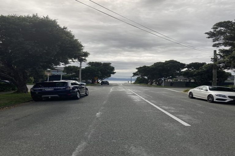 Photo of property in 16 Inglis Street, Seatoun, Wellington, 6022