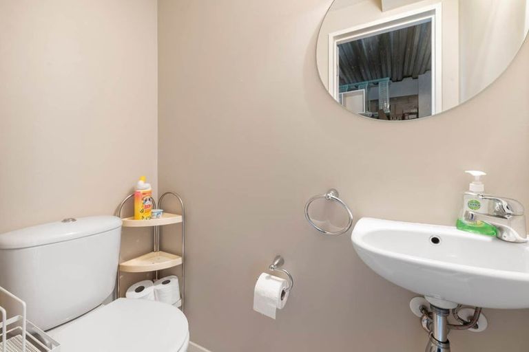 Photo of property in 25 Kirikiri Lane, East Tamaki, Auckland, 2013