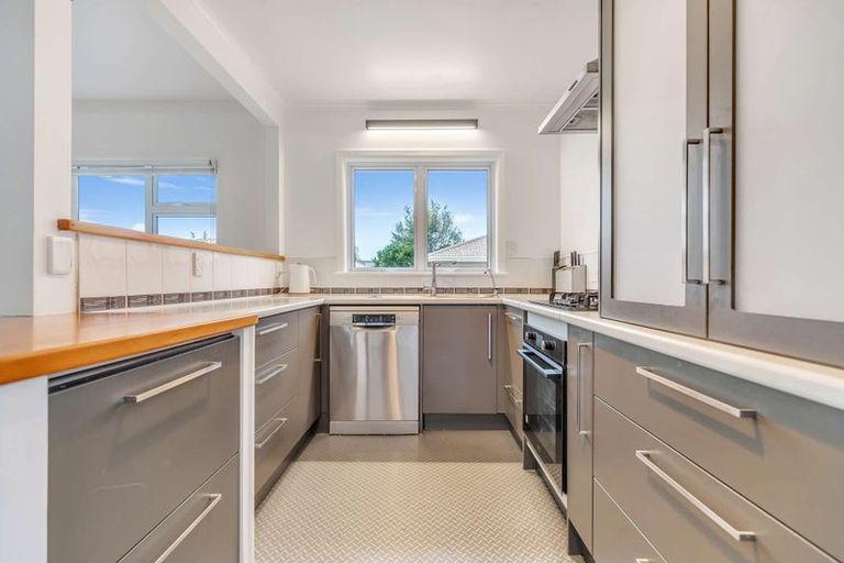 Photo of property in 1 Riverside Drive, Whakatane, 3120